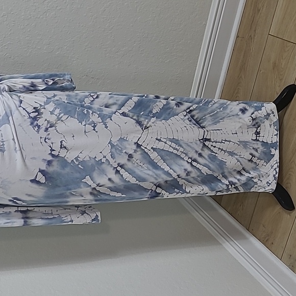 Young Fabulous & Broke Blue and White Yie Dye Dress Size Large - Picture 3 of 10